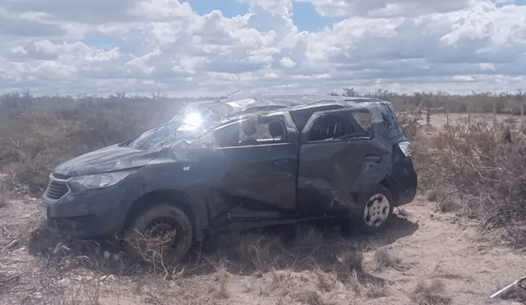 Vuelco en la Ruta 2: una familia resultó herida cuando regresaba de Las&nbsp;Grutas