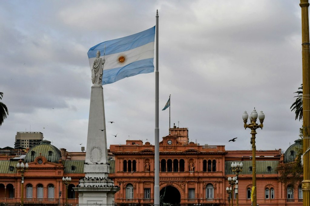El Presidente desestimó restricciones económicas de la población